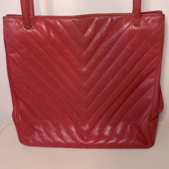 Vintage Chanel Red Caviar Leather Quilted Tote - Picture 3 of 16